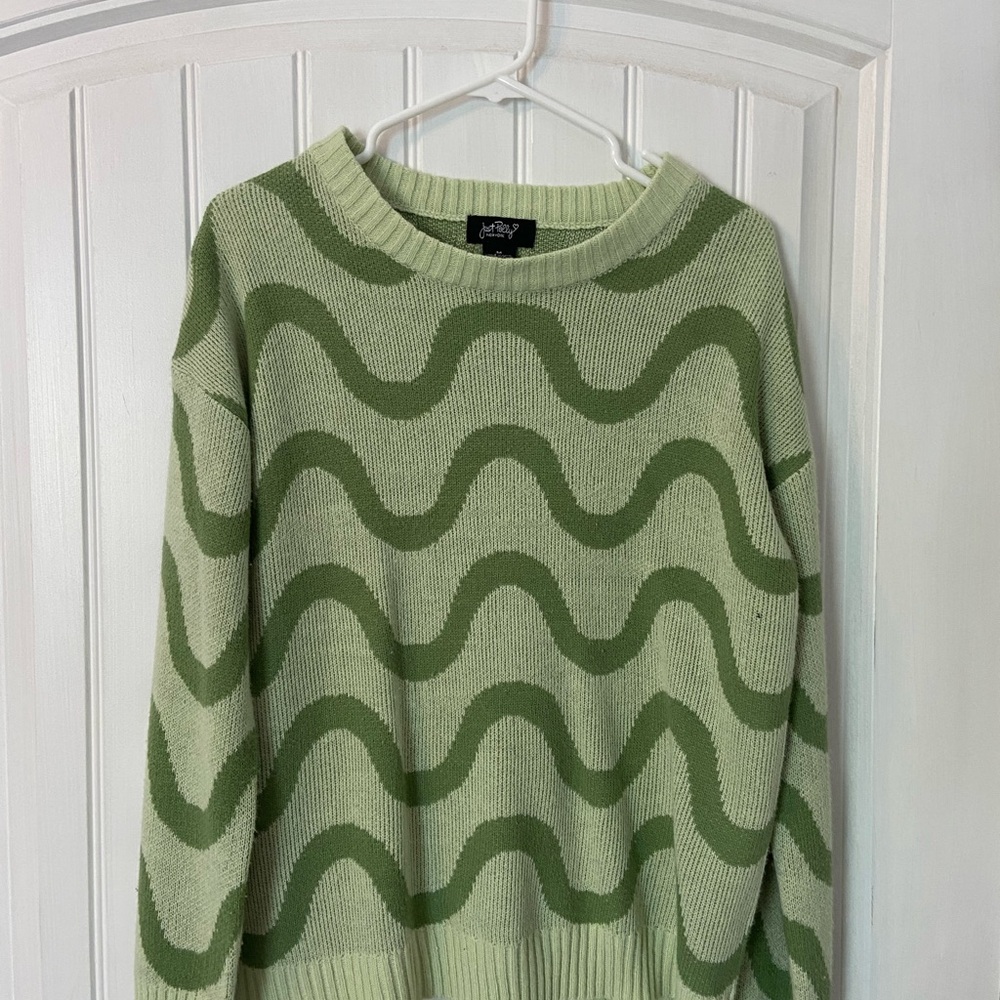 Sage green Wave Pattern Sweater